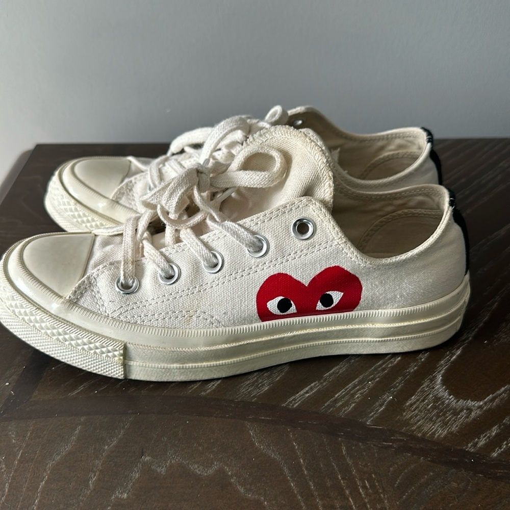 Comme des garçon play x converse